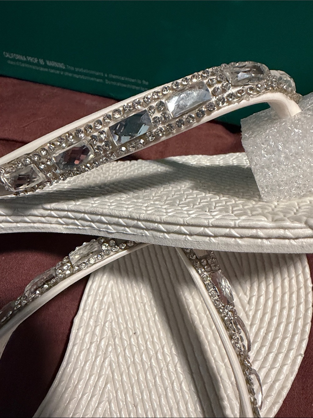 White Rubber Flip Flops by Loren Lorraine Brand. NWT! - Picture 6 of 9